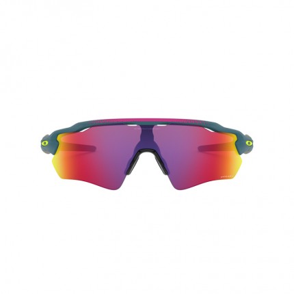 Oakley    OO9208